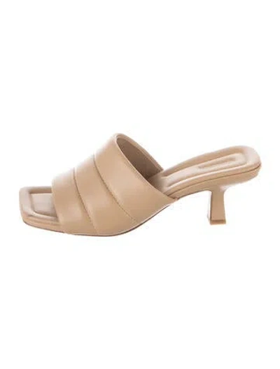 Pre-owned Vince Leather Slides In Neutrals