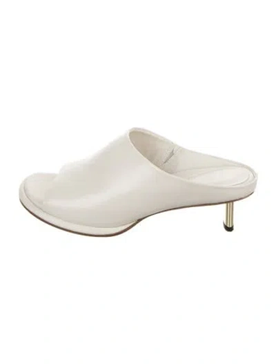 Pre-owned Vince Leather Slides In White