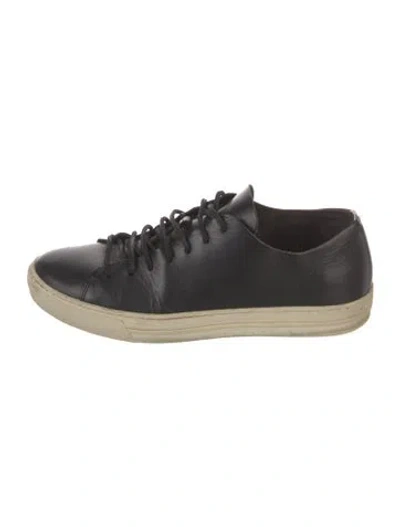 Pre-owned Vince Leather Sneakers In Black