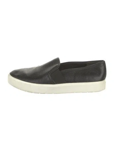 Pre-owned Vince Leather Sneakers In Black