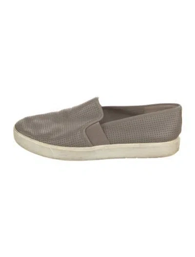 Pre-owned Vince Leather Sneakers In Gray