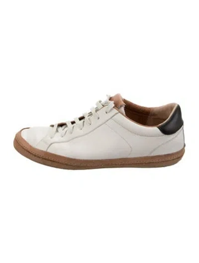 Pre-owned Vince Leather Sneakers In White