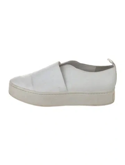 Pre-owned Vince Leather Sneakers In White