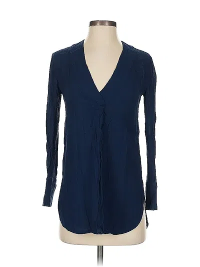 Pre-owned Vince Long Sleeve Blouse In Blue
