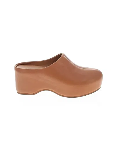 Pre-owned Vince Mule/clog In Tan