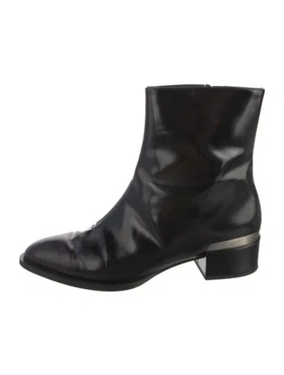 Pre-owned Vince Patent Leather Boots In Black