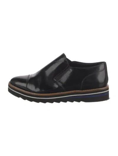 Pre-owned Vince Patent Leather Loafers In Black