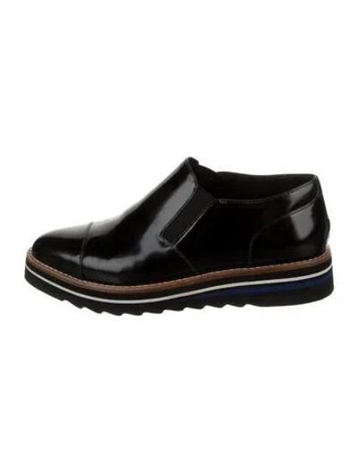 Pre-owned Vince Patent Leather Loafers In Black