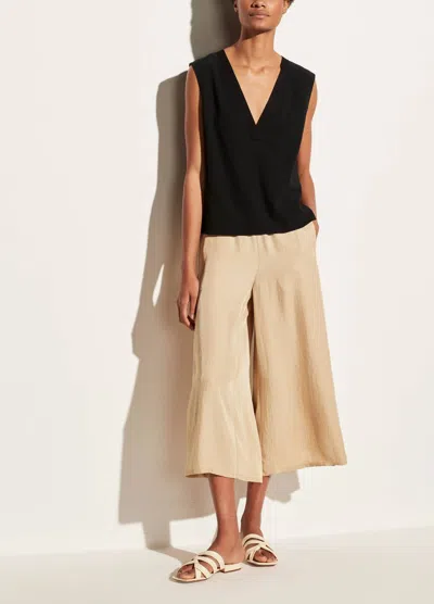 Vince Rib Trim Double V Shell Top In Black