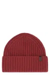 Vince Ribbed Knit Wool Beanie Hat In Red