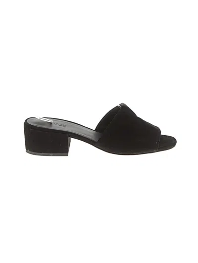 Pre-owned Vince Sandals In Black