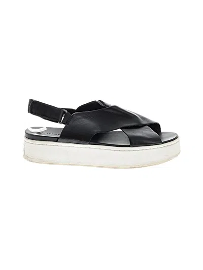 Pre-owned Vince Sandals In Black