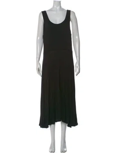 Pre-owned Vince Scoop Neck Midi Length Dress In Black