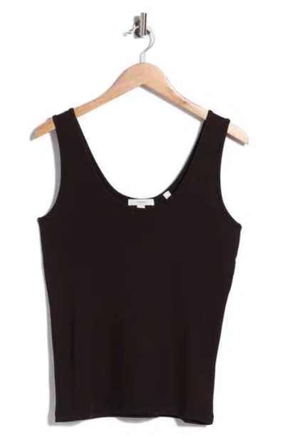 Vince Scoop Neck Tank In Black