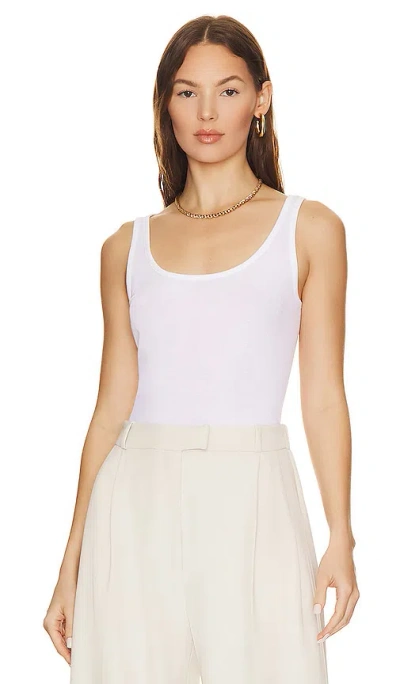 Vince Scoop Neck Tank In White