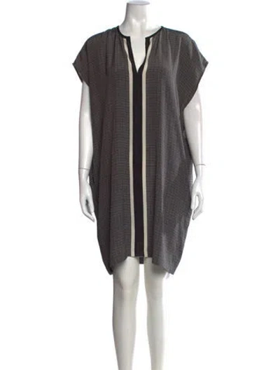 Pre-owned Vince Silk Knee-length Dress In Black