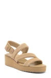 Vince Skylar Platform Sandal In Dune