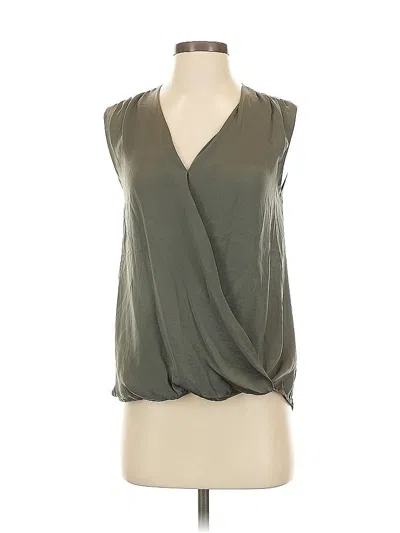 Pre-owned Vince Sleeveless Blouse In Gray