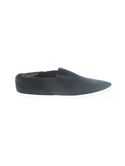 Pre-owned Vince Sneakers In Black