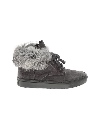 Pre-owned Vince Sneakers In Gray