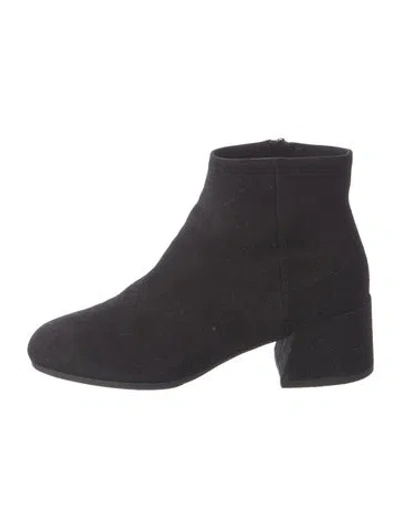 Pre-owned Vince Suede Boots In Black