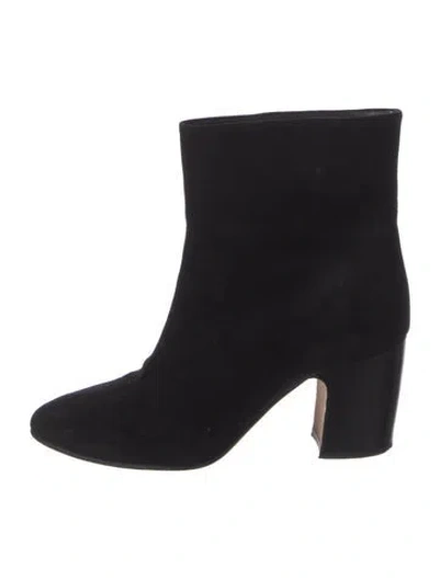 Pre-owned Vince Suede Boots In Black