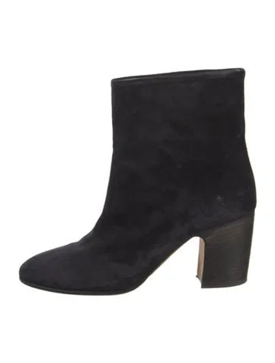 Pre-owned Vince Suede Boots In Black