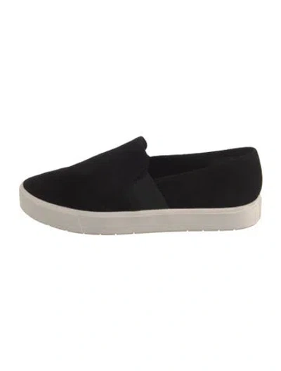 Pre-owned Vince Suede Flats In Black