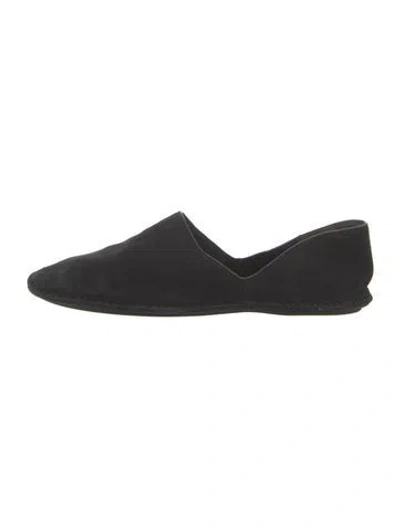 Pre-owned Vince Suede Moccasins In Black