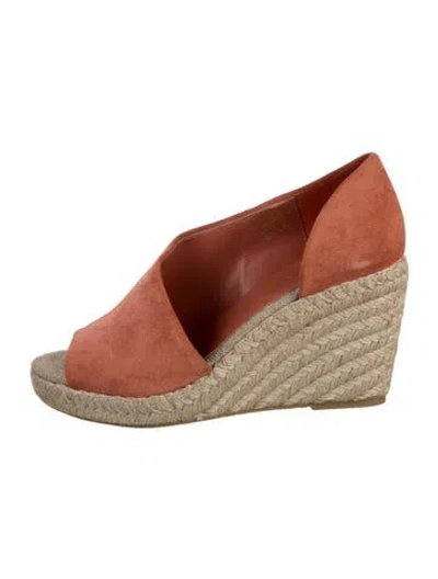 Pre-owned Vince Suede Pumps In Brown