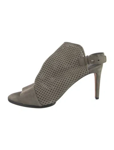 Pre-owned Vince Suede Sandals In Green