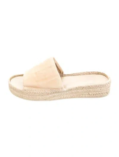 Pre-owned Vince Suede Slides In Neutrals