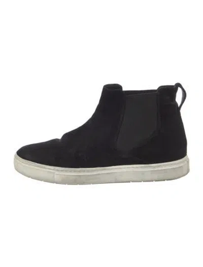 Pre-owned Vince Suede Sneakers In Black