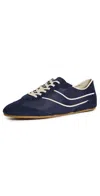 Vince Sunset Suede Low-top Trainers In Blue