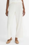 Vince Cropped Lounge Pant In Bone