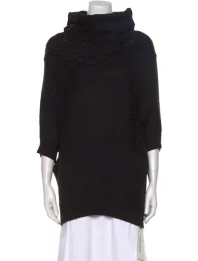 Pre-owned Vince Turtleneck Sweater In Black