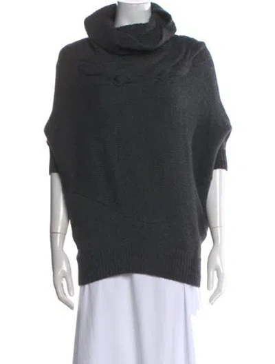 Pre-owned Vince Turtleneck Sweater In Gray