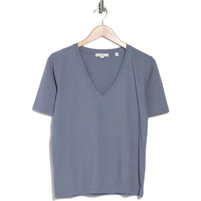 Vince V-neck Elbow Sleeve T-shirt In Blue