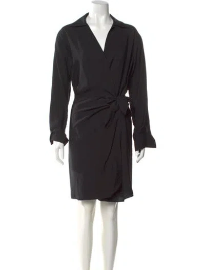 Pre-owned Vince V-neck Knee-length Dress In Black