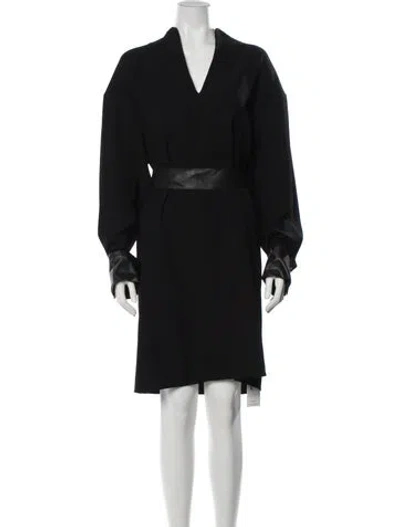 Pre-owned Vince V-neck Knee-length Dress In Black