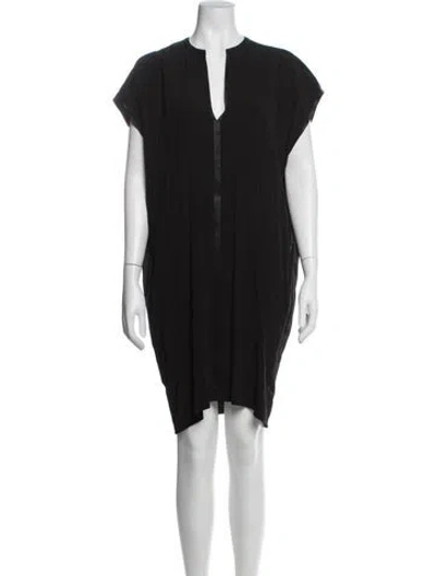 Pre-owned Vince V-neck Knee-length Dress In Blue