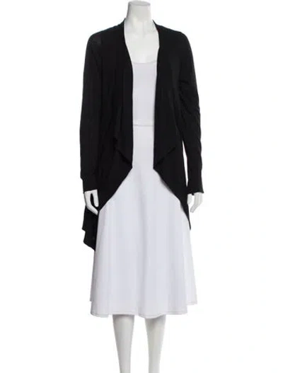 Pre-owned Vince V-neck Sweater In Black