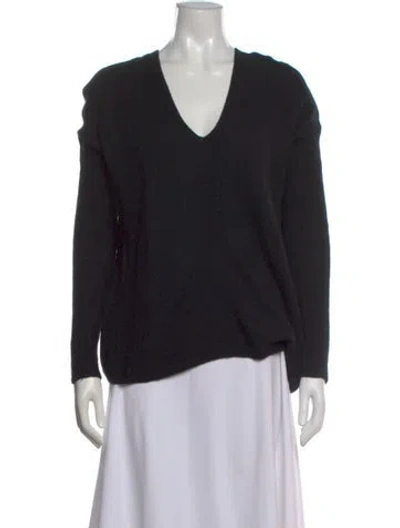 Pre-owned Vince V-neck Sweater In Black