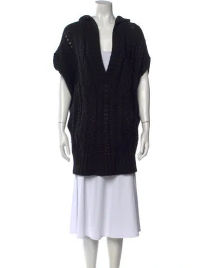 Pre-owned Vince V-neck Sweater In Black