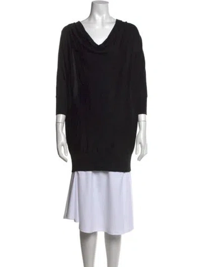 Pre-owned Vince V-neck Sweater In Black