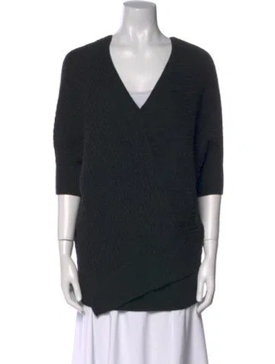 Pre-owned Vince V-neck Sweater In Gray