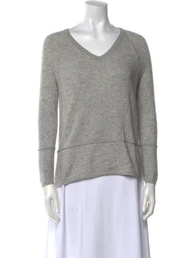 Pre-owned Vince V-neck Sweater In Gray
