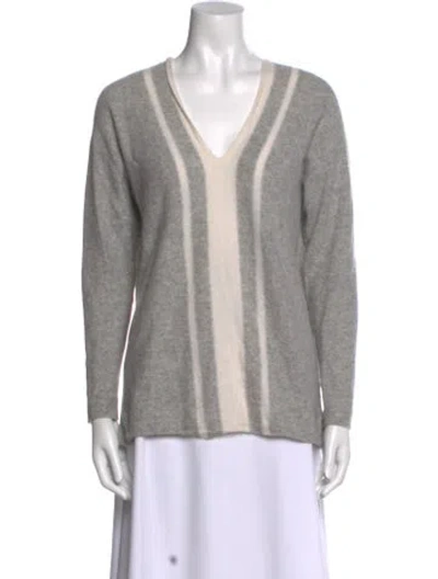 Pre-owned Vince V-neck Sweater In Gray