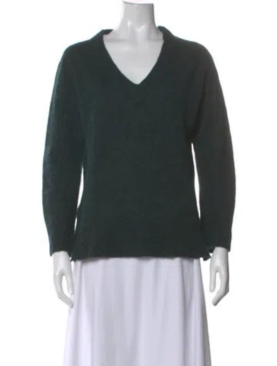 Pre-owned Vince V-neck Sweater In Green