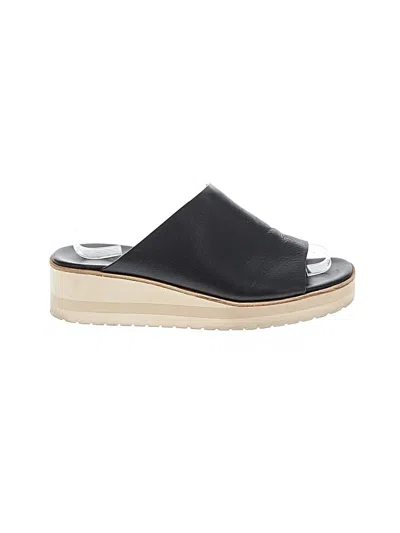 Pre-owned Vince Wedges In Black